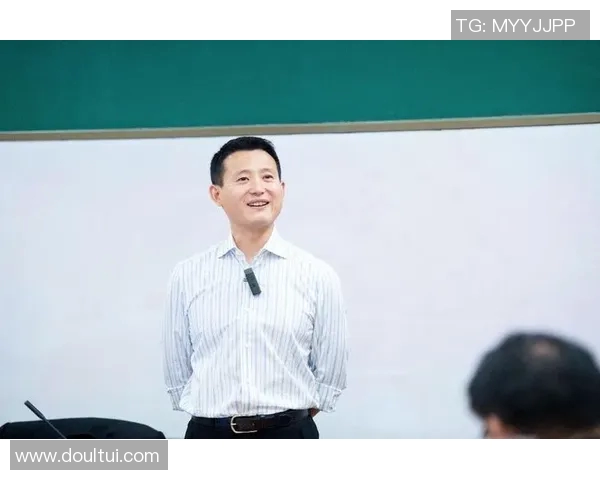 杭州网球队边路渗透战术解析与实践探讨 杭州网球队边路渗透战术解析与实践探讨