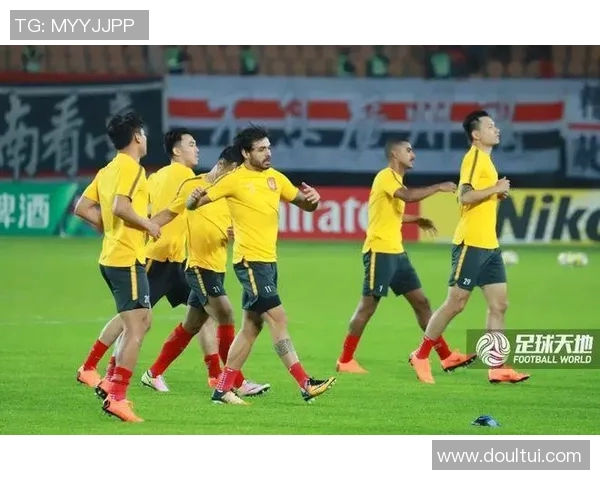 广州恒大对阵城南直播全程回顾与精彩瞬间分析