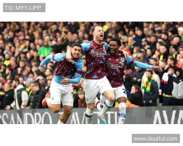 曼联与西布朗全场对决精彩回顾及比赛亮点分析 曼联与西布朗全场对决精彩回顾及比赛亮点分析