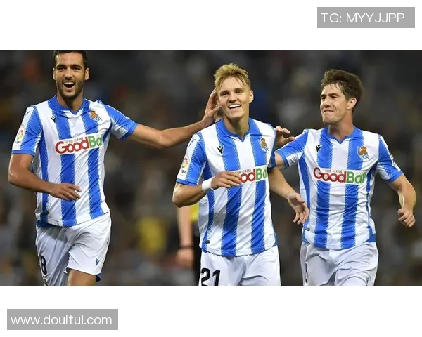 皇家马洛卡主场迎战皇家社会争夺西甲积分榜关键战役 皇家马洛卡主场迎战皇家社会争夺西甲积分榜关键战役