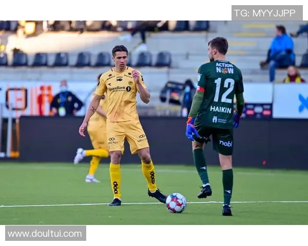 萨普斯堡与韦斯特激战正酣谁能在这场对决中笑到最后