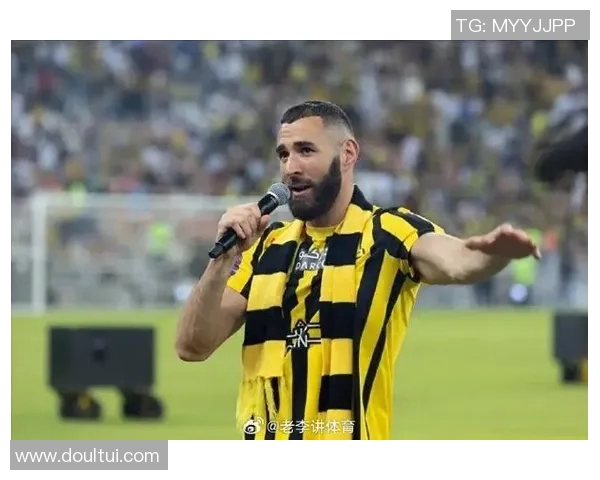 本泽马:从足球天才到传奇巨星的辉煌旅程与成就回顾 本泽马:从足球天才到传奇巨星的辉煌旅程与成就回顾